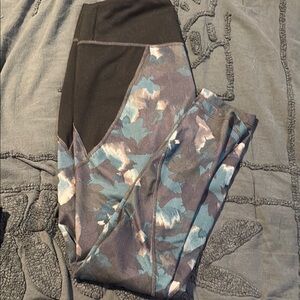 Patagonia Women’s work out leggings